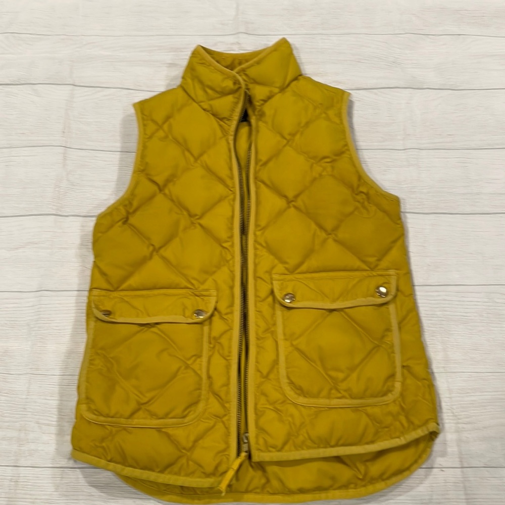 J crew EUC mustard color xxs puffer vest